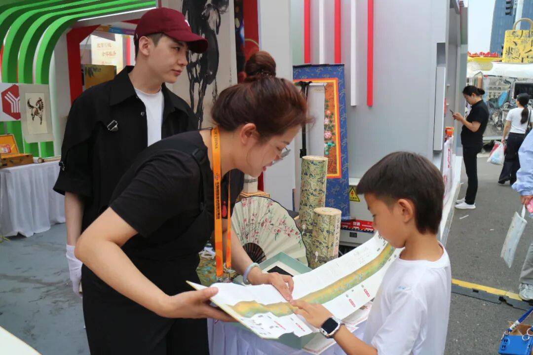 创意“炫技”融合“破圈”开元棋牌服贸会上看印刷!(图5) 创意“炫技”融合“破圈”开元棋牌服贸会上看印刷!(图5)